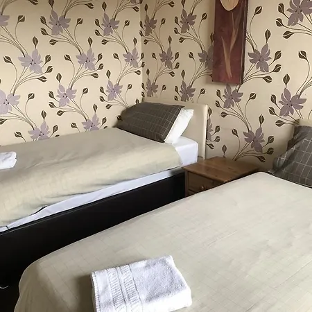 Bed & Breakfast Shanahans With Sports Bar 3*